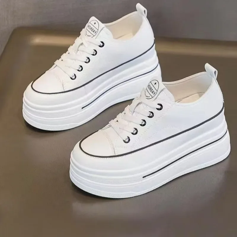 

2025 модная женская парусиновая обувь на толстой подошве 8 см, новая летняя женская обувь на платформе, увеличивающая рост, повседневная белая обувь