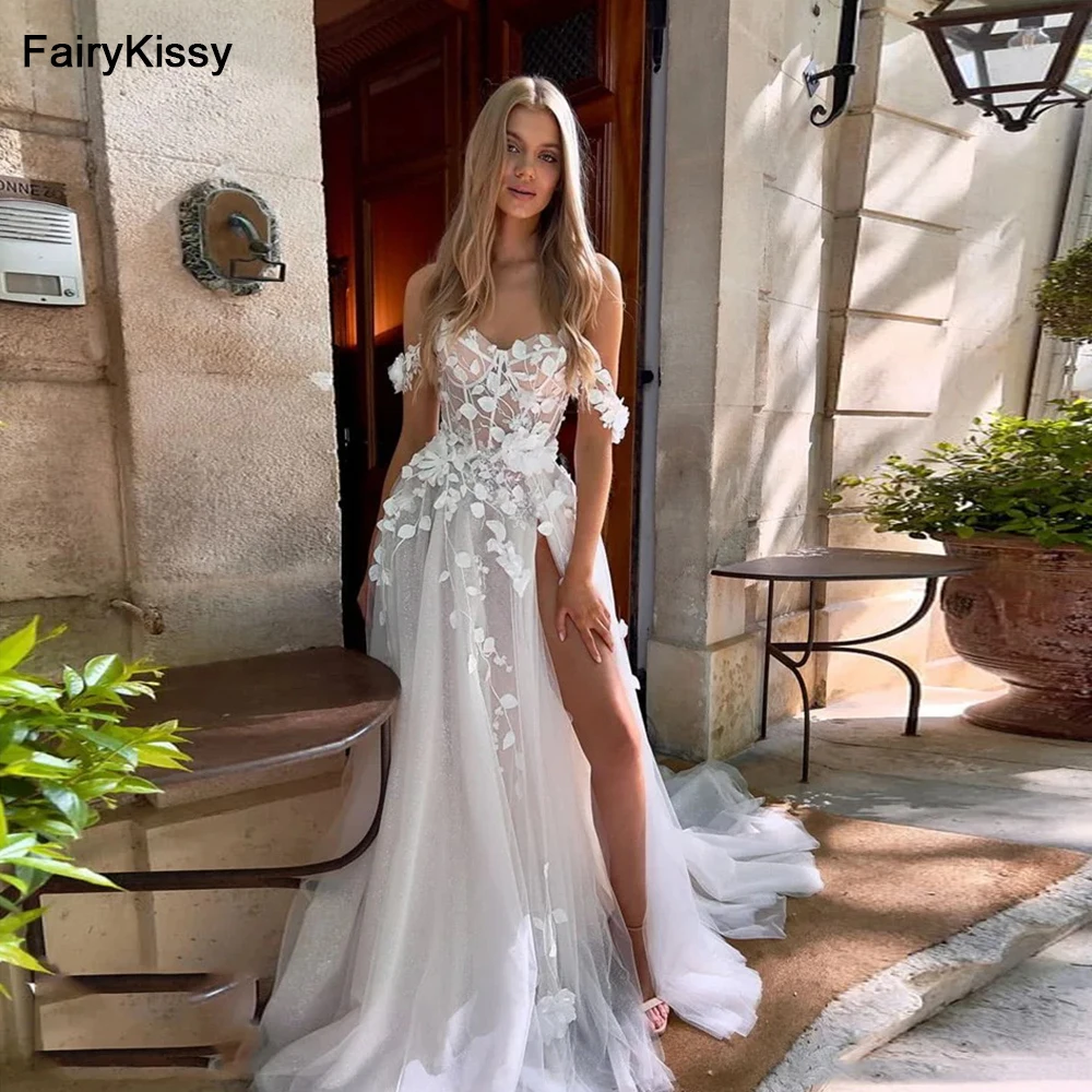 فساتين زفاف FairyKissy على شكل قلب على شكل حرف A قبالة الكتف مزينة بالدانتيل فستان زفاف أنيق مع ساق مقسمة