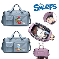 Anime Smurfs Men Carry on Travel Bag Gym Weekend Duffle Bag con scomparto per scarpe Sport Fitness Hand Case Movie Cartoon Kid Gift