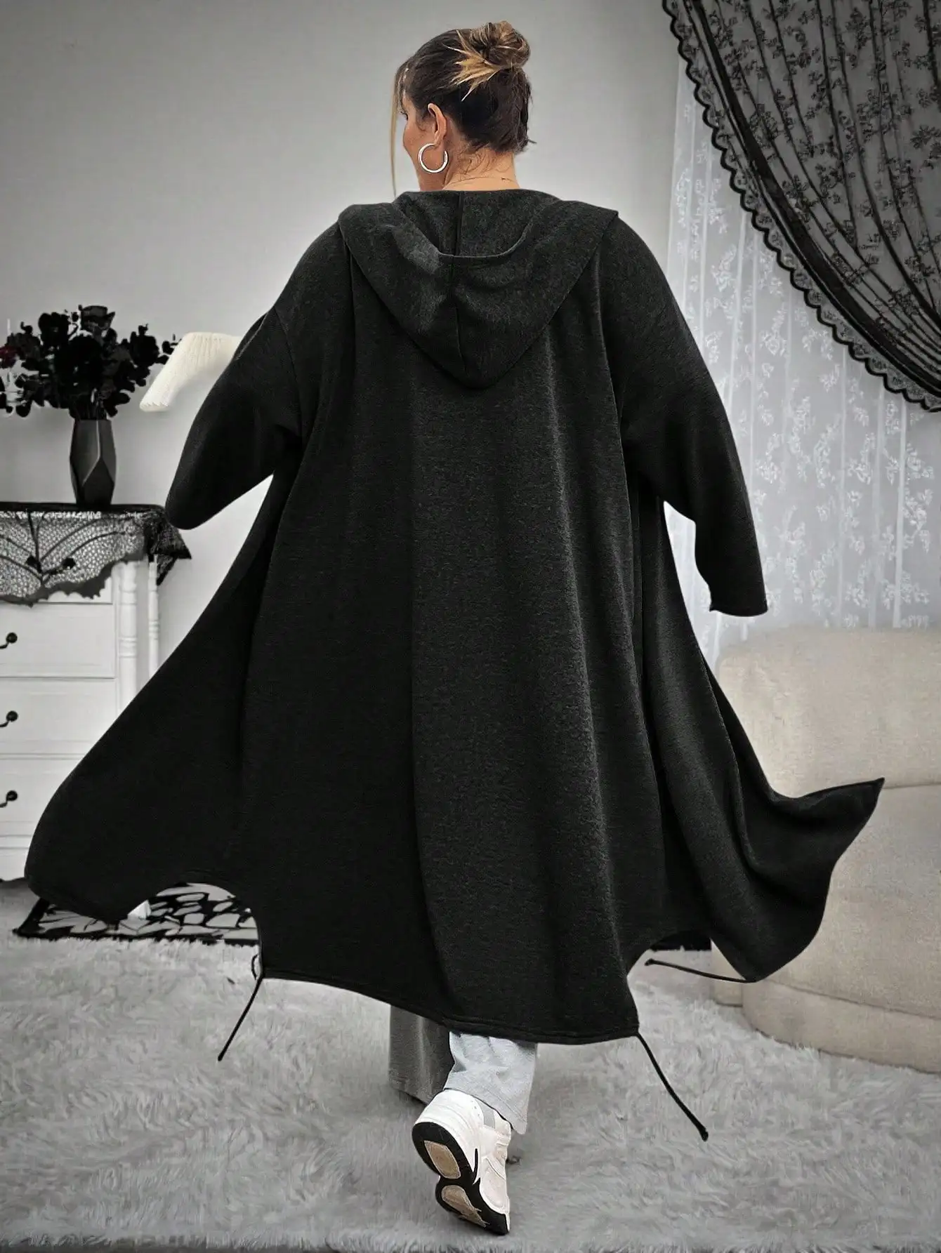 

Толстовка-куртка оверсайз с капюшоном и утягивающимся шнурком по низу, для осени и зимы, повседневная одежда