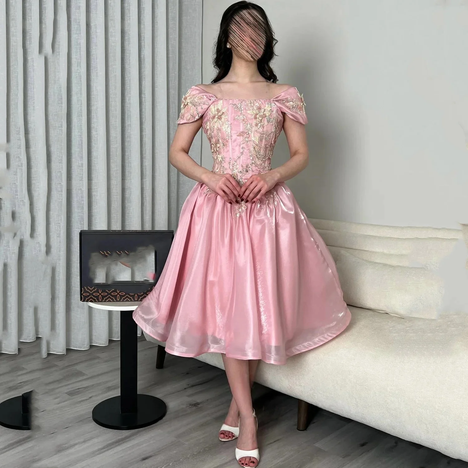 

Розовое вечернее платье средней длины с бисером, индивидуальный пошив, для особых случаев, выпускного вечера, пастельных тонов, унисекс, из джерси, в стиле ретро, Дубай, Саудовская Аравия, на заказ