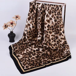 Bufanda con estampado de leopardo para mujer, pañuelo cuadrado de 90x90, bufanda fina, Hijab Modal, máscara Uv, novedad de otoño e invierno, 2024, 2024