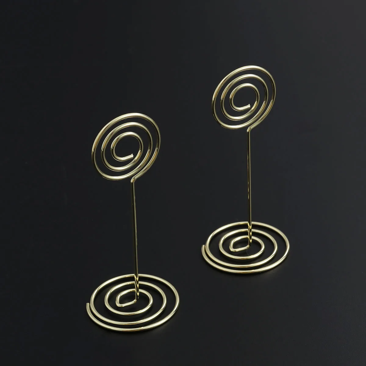 12 Stück Sitzhalter Menü Clips herzförmige Party Papier Tischnummernhalter Foto