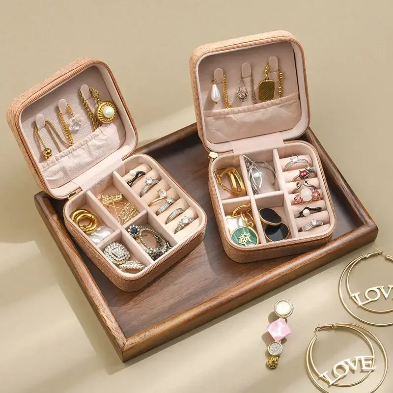 Cork Patterned Jewelry Box with Fashionable Retro Style Portable Travel Jewelry Storage Display Rings, Necklaces, Earrings