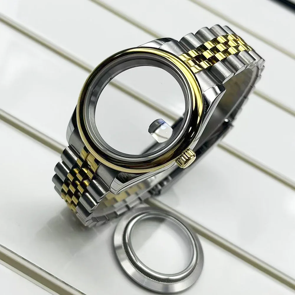 

39mm x 36mm smooth round semi-gold watch case, suitable for NH35 and NH36 dials, equipped with sapphire glass, 28.5mm dial.