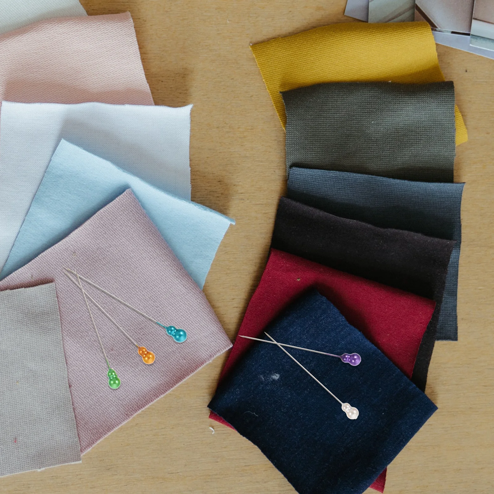 

200Pcs Pearl Head Push Pins Multicolor Hard Tips Clear Storage Case Reusable Sewing Quilting Pins for Fabrics DIY Crafts