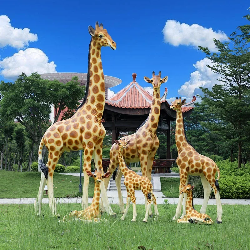 Simulated Giraffe Sculpture Outdoor Fiberglass Animal Decoration