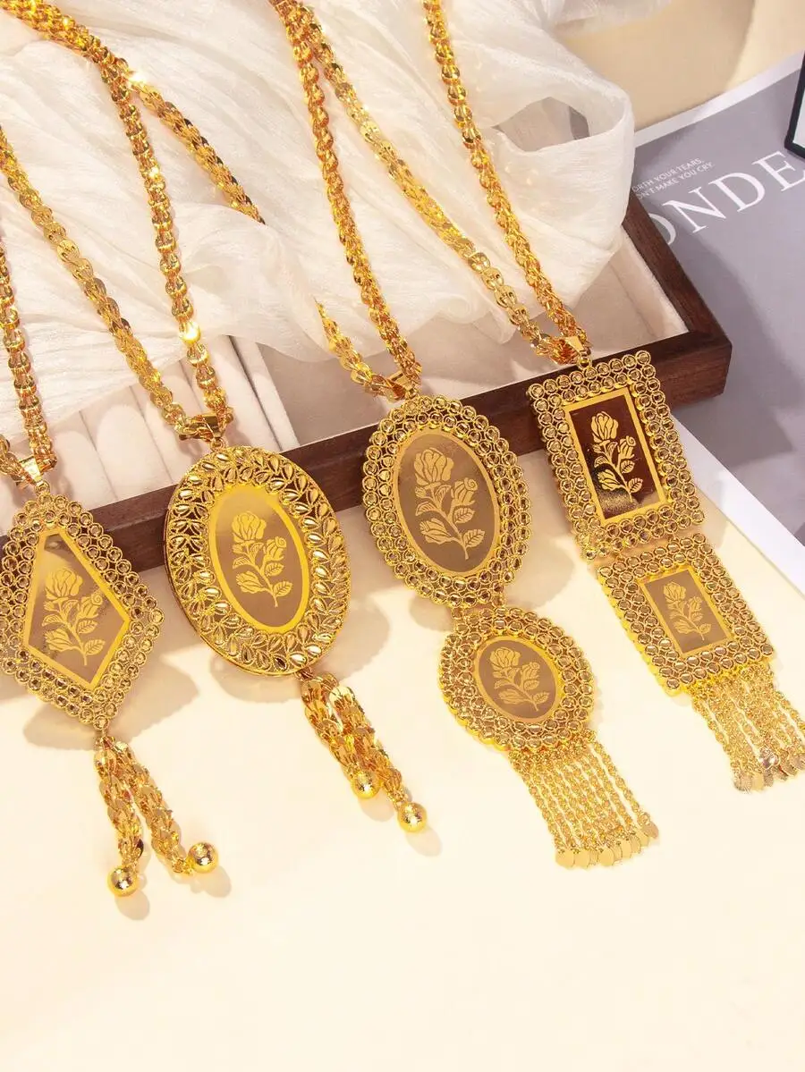 

Elegant Gold-Tone Vintage Rose Motif Pendant Necklace For Women, Festive Holiday & Christmas Gift Jewelry