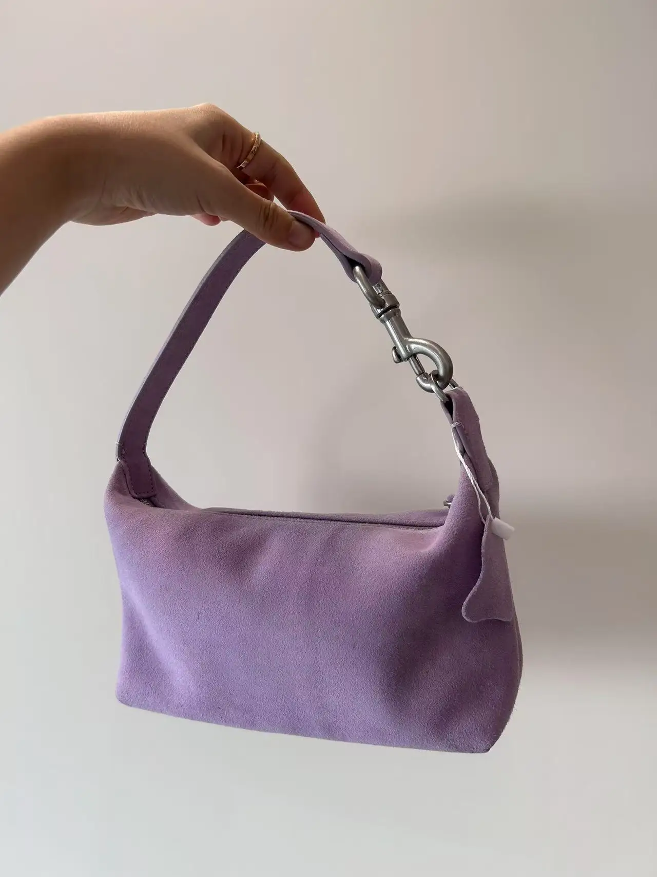 

FIRMRANCH, простая однотонная универсальная текстурированная замша из воловьей кожи, модная женская сумка на одно плечо, сумка для подмышек, красивый кошелек-бродяга