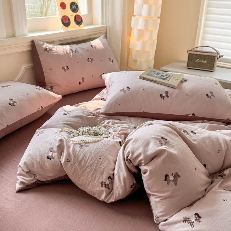 

Комплект постельного белья с мультяшным принтом «Лошади»: пододеяльник, наволочки, простыня (без наполнителя), размеры Twin, Queen, Full. Декор для дома.