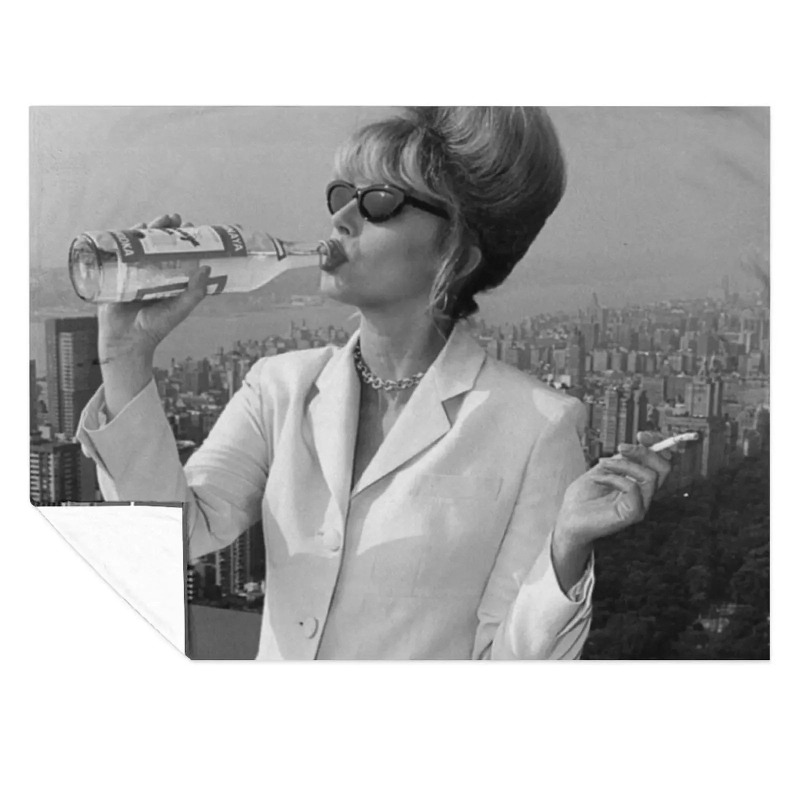 

Patsy Stone Black and White Throw Blanket For Sofa Thin Luxury Throw Shaggy Single Blankets