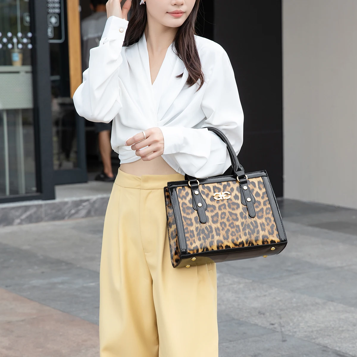 Tas Tangan Motif Macan Tutul M - Women Bags For Office Use ulasan dan harga