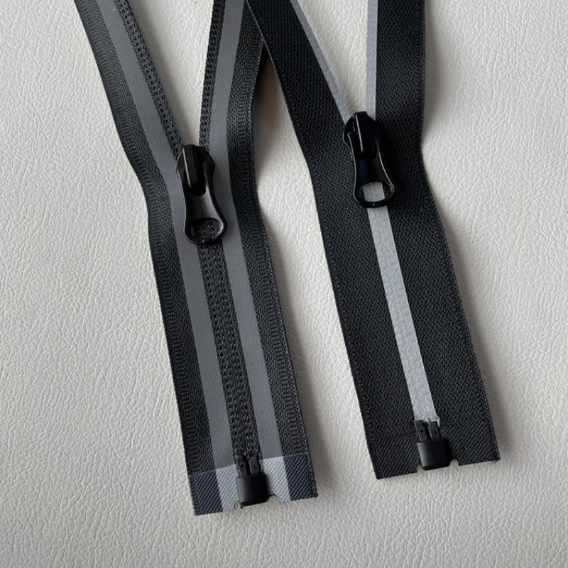 

80cm 5 # Nylon Zipper Waterproof Invisible Silver Gray Reflective Zippers For Clothes Garment Jacket Bags DIY Crafts Sewing Kits