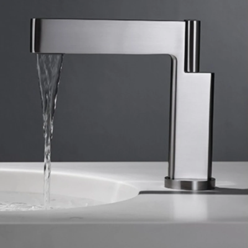 Hot Cold Water Basin Faucet Geometric Simplicity Smooth Surface Wear-resistant Rust-proof Basin Faucets Durable Bathroom Fixture