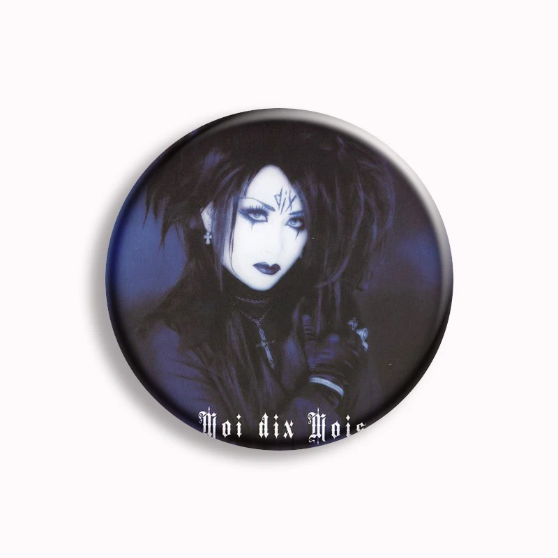 30Style Moi Dix Mois Malice Mizer Mana Sama Button Pin Retro Gothic Vintage Brooch Metal Badge Bag Accessories Fans Collect Gift