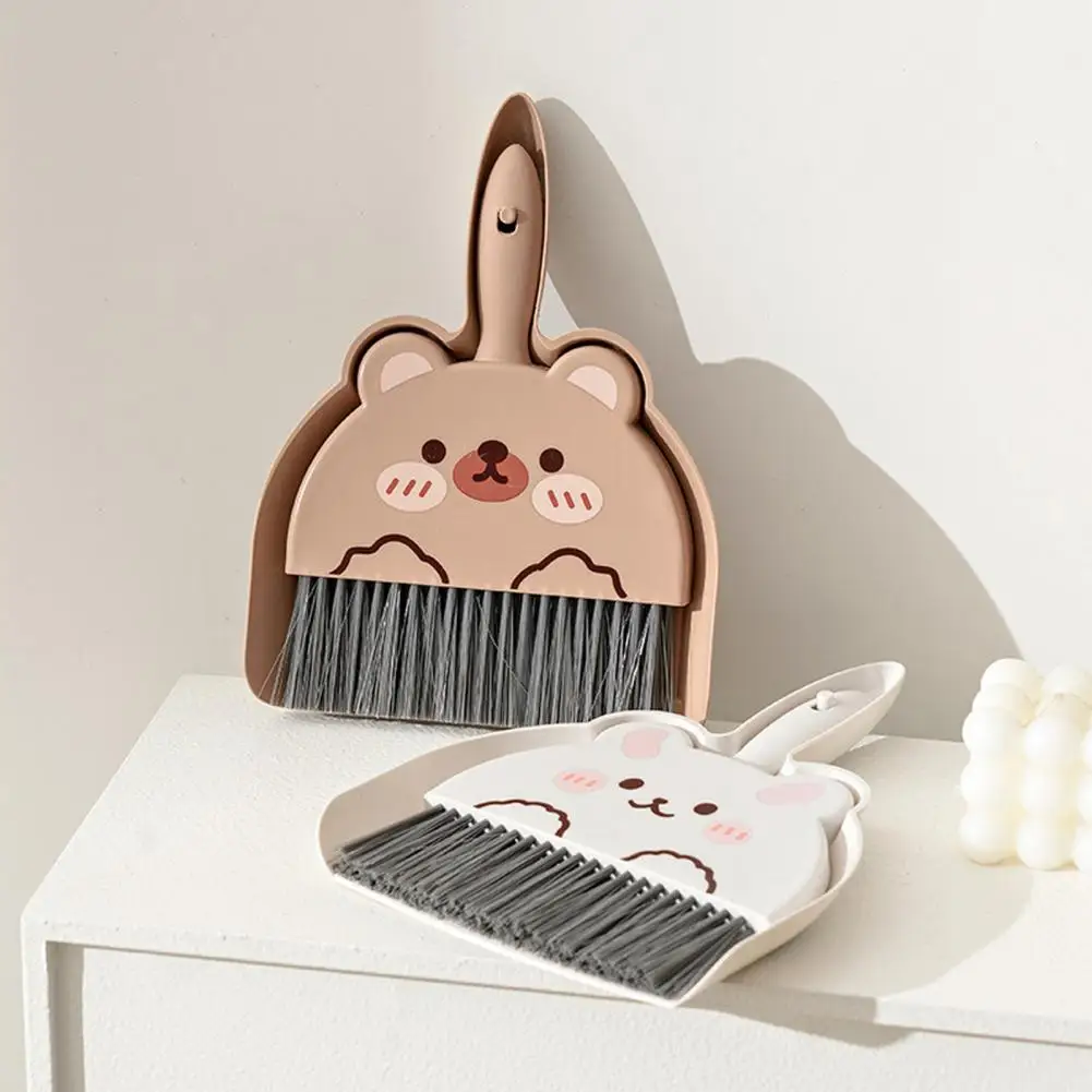 2Pcs/Set Broom Dustpan Set Cartoon Rabbit Bear Frog Pattern Keyboards Small Debris Cleaner Space-saving Mini Dustpan Brush Suit