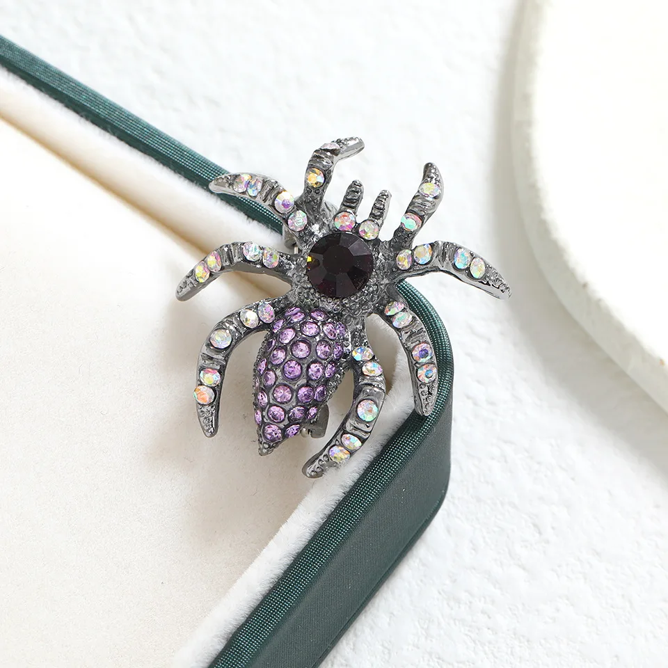 Fashion Halloween Insect Spider Brooch Pins Inlaid Rhinestone Metal Brooches for Women Jewelry Party Wedding Gifts