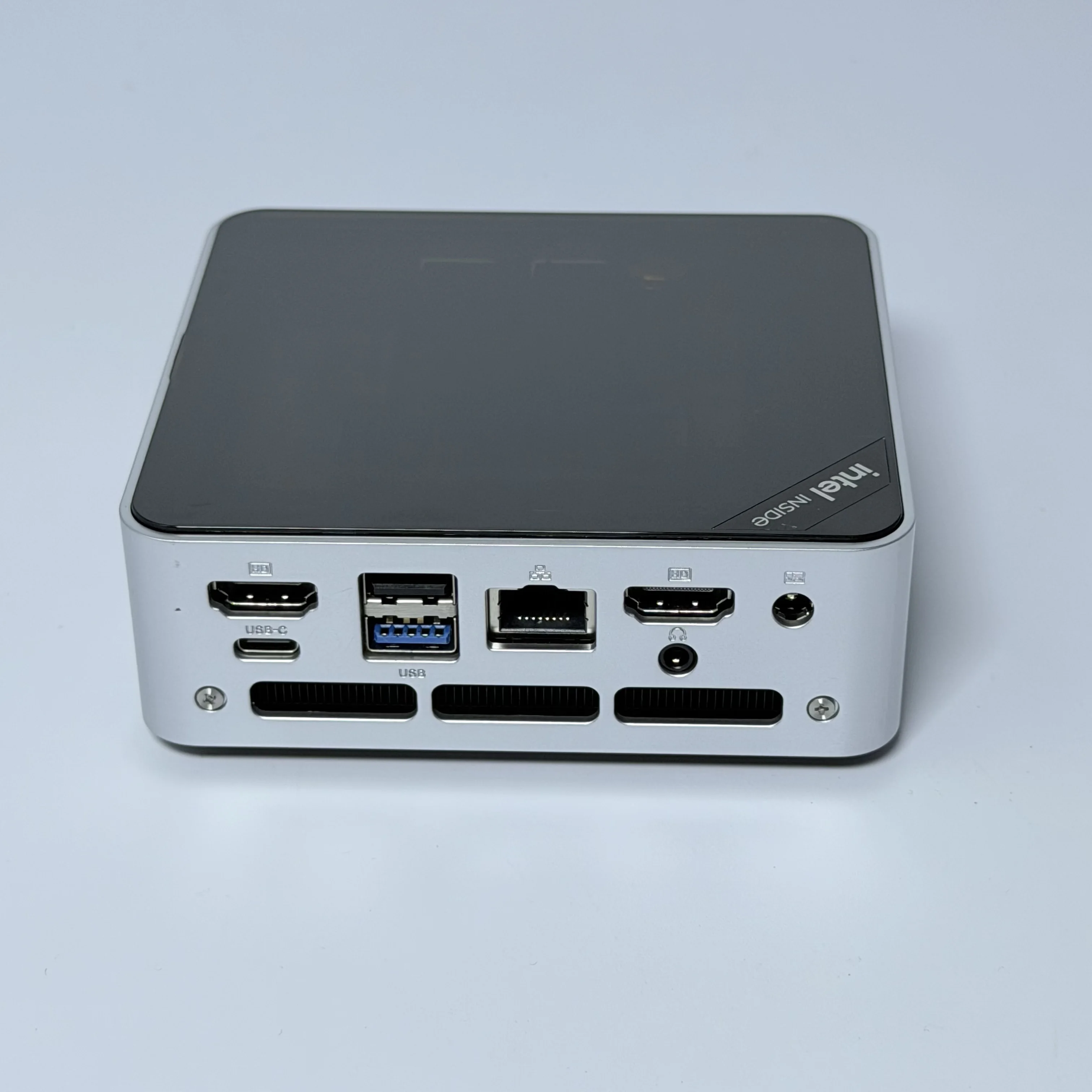High Quality Portable Intel Core Mini Pc With Ddr4 M.2 SATA Mini Pc Windows 11 for Clawbot