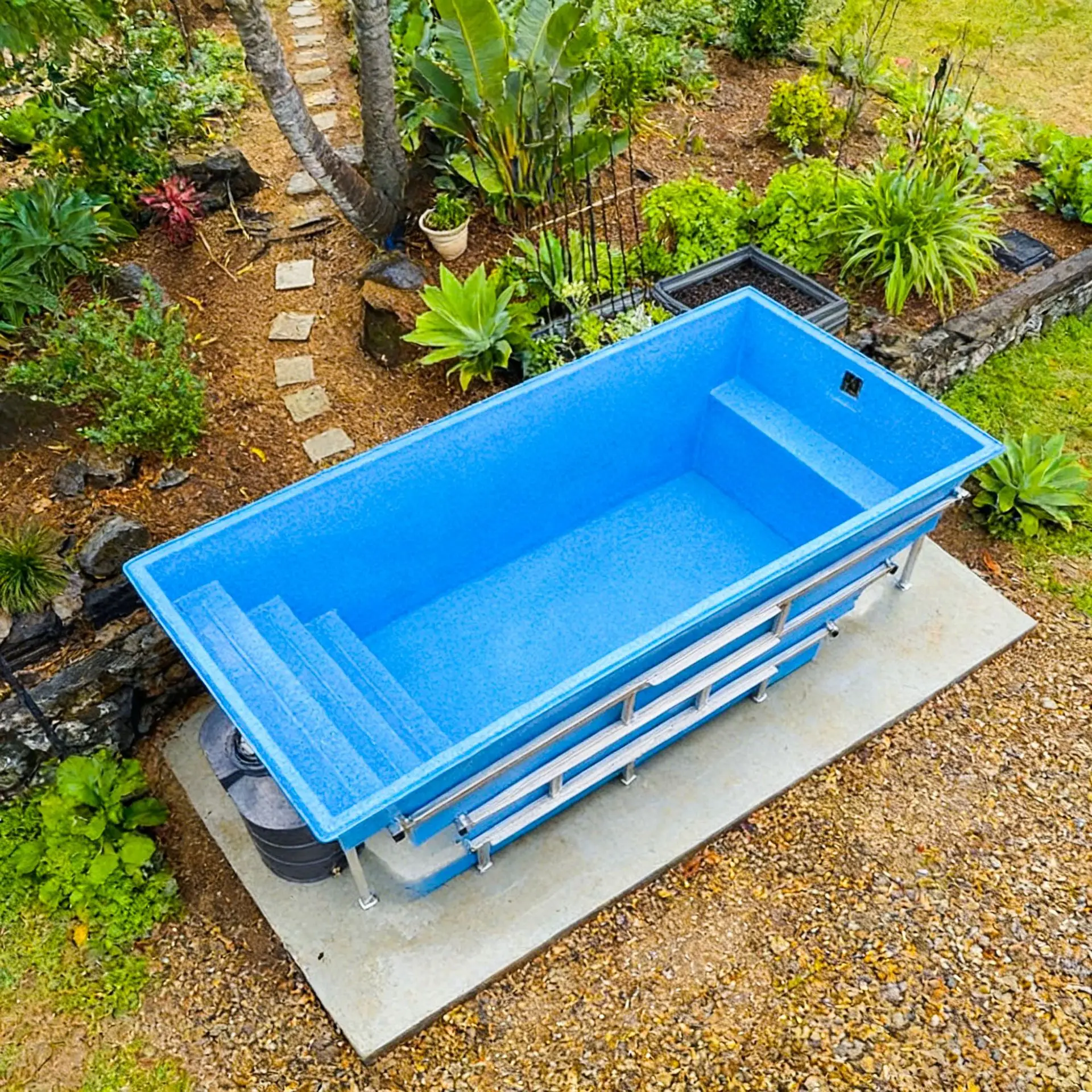 Customization Small prefabricated fiberglass frame swimming pool outdoor villa land garden installation pool recovery pool