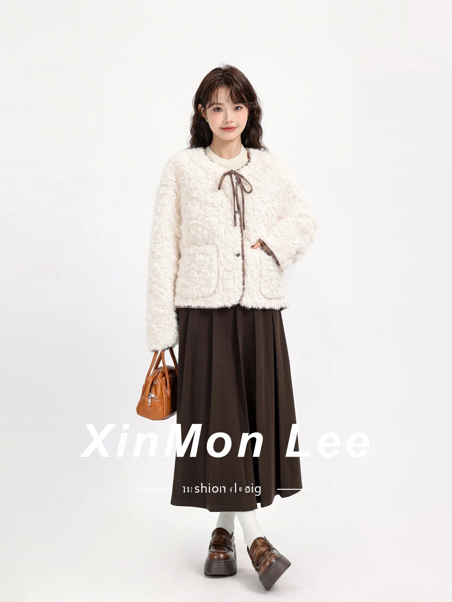 

Корейское пальто из меха ягненка Cheered Color Blo с поясом, зимнее теплое женское пальто, прямое длинное пальто на пуговицах све...