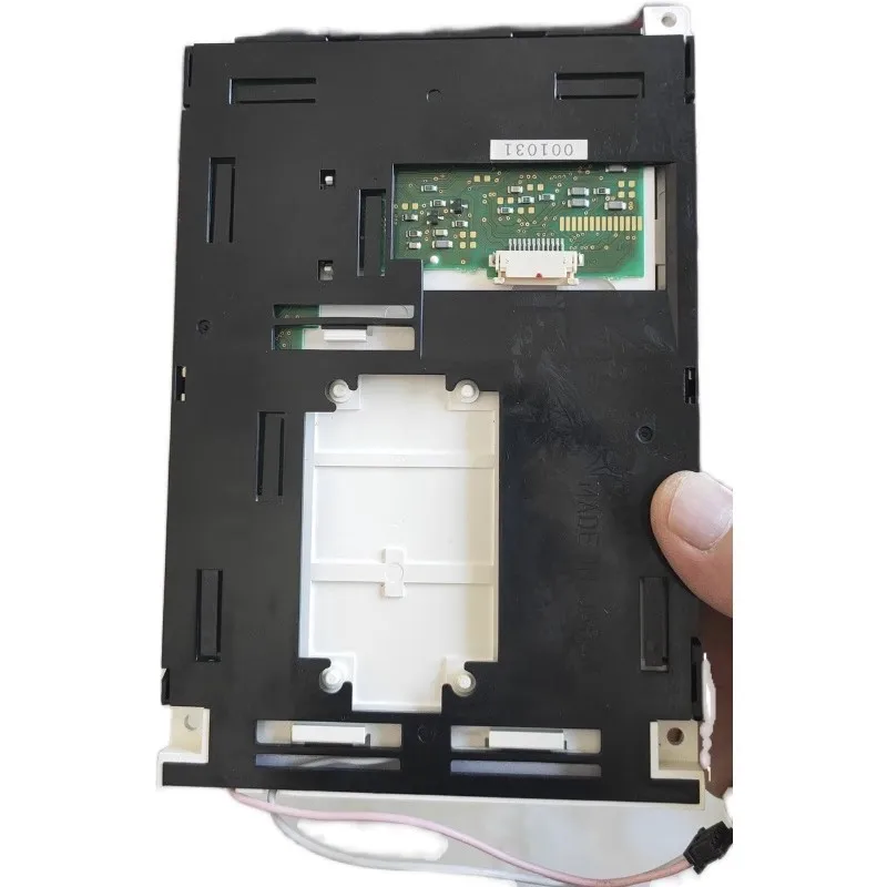 

ADVANTEST R3131A Lcd Panel SPECTRUM ANALYZER IRC30