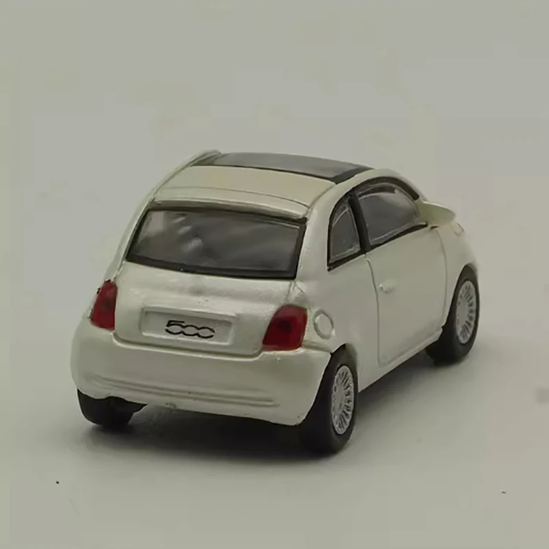 1:87 Scale FIAT 500 Plastic Car Model Finished Product Simulation Toy Collection Gift Static Model Display Souvenir