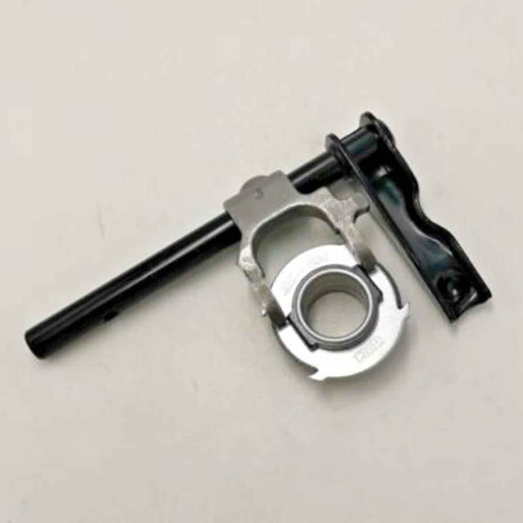 

Clutch Release Fork Bearing Assembly For Kia Soluto Pegas Kx1 Reina 4143002720 41430-02720-ABQA
