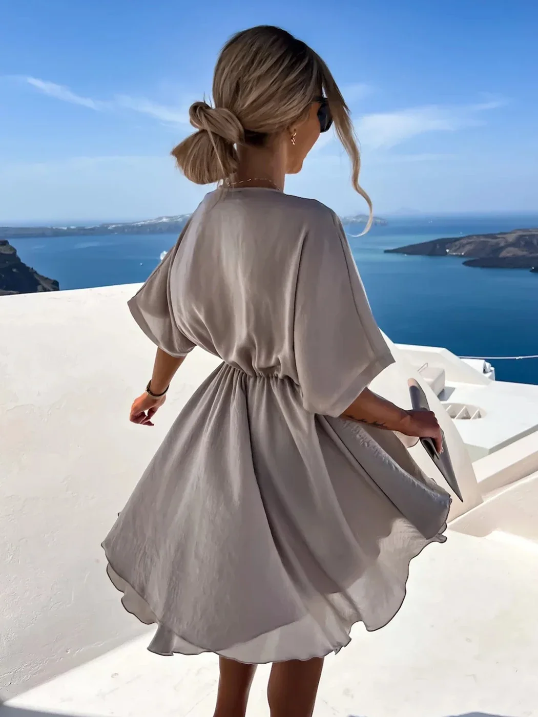 BWQ Boho Damska Seksowna Sukienka Mini z Dekoltem w Serek, Elegancka Sukienka Mini z Satyny z Krótkim Rękawem, Luźna Sukienka Mini na Lato 2025, Codzienne Vestidos