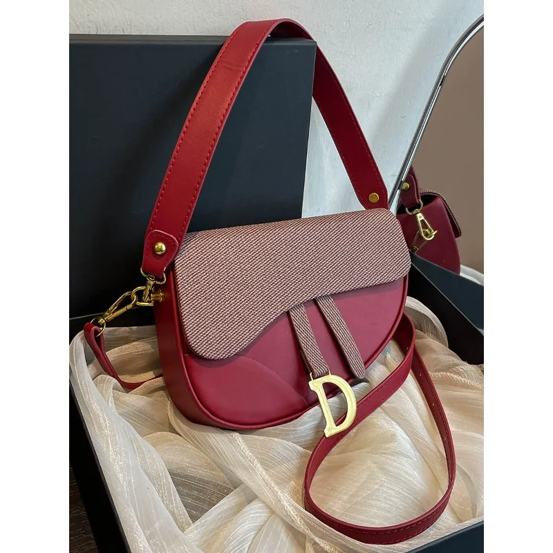 

Popular Classic Tote Bags For Women, Designer Leather Handbags With Messenger Style, Luxury Brand Elegant