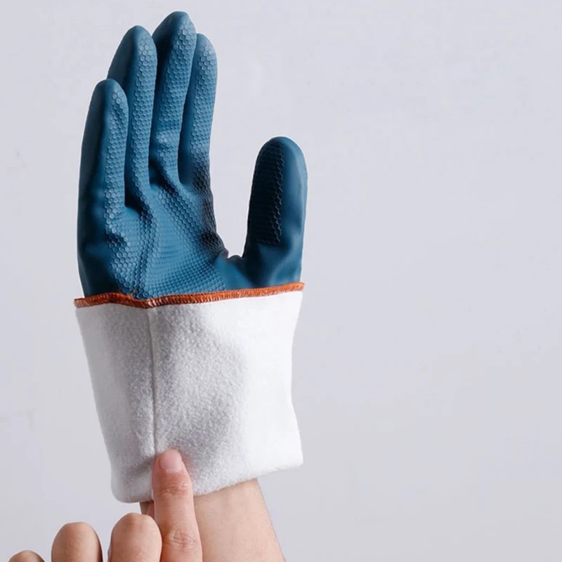Waterproof cleaning gloves with fleece lining - Product Image 8