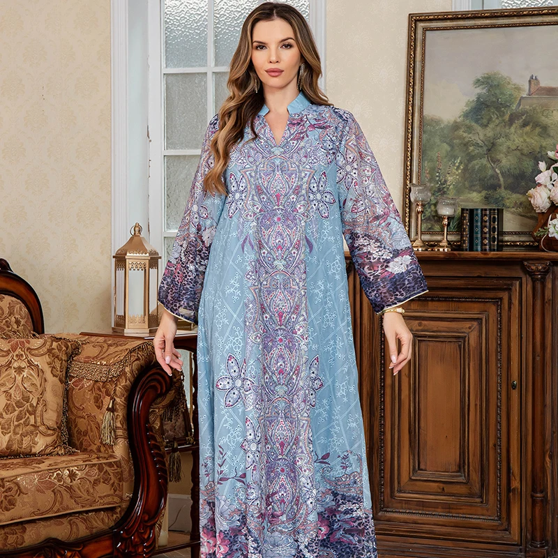 

Malaysia Offers A Variety Of Fashionable Loose Fitting Robes For Muslim Women As Well As Middle Eastern Pakistani Arabian Dresse