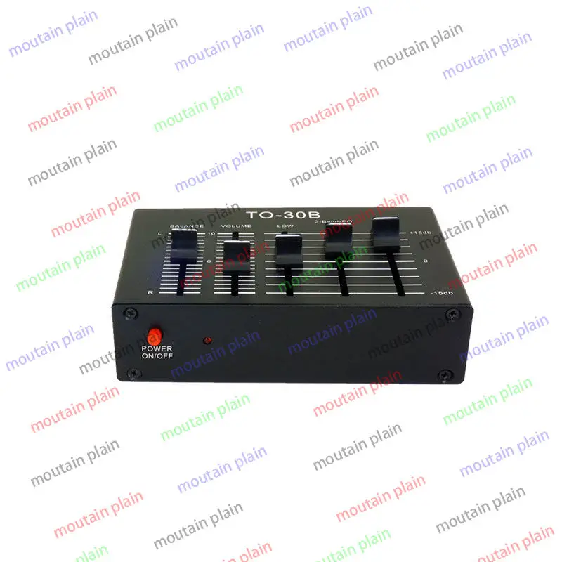 

Стереофонический аудиоприемник с трехполосным эквалайзером (высокие, средние и низкие частоты), предусилителем и регулировкой баланса каналов и громкости.