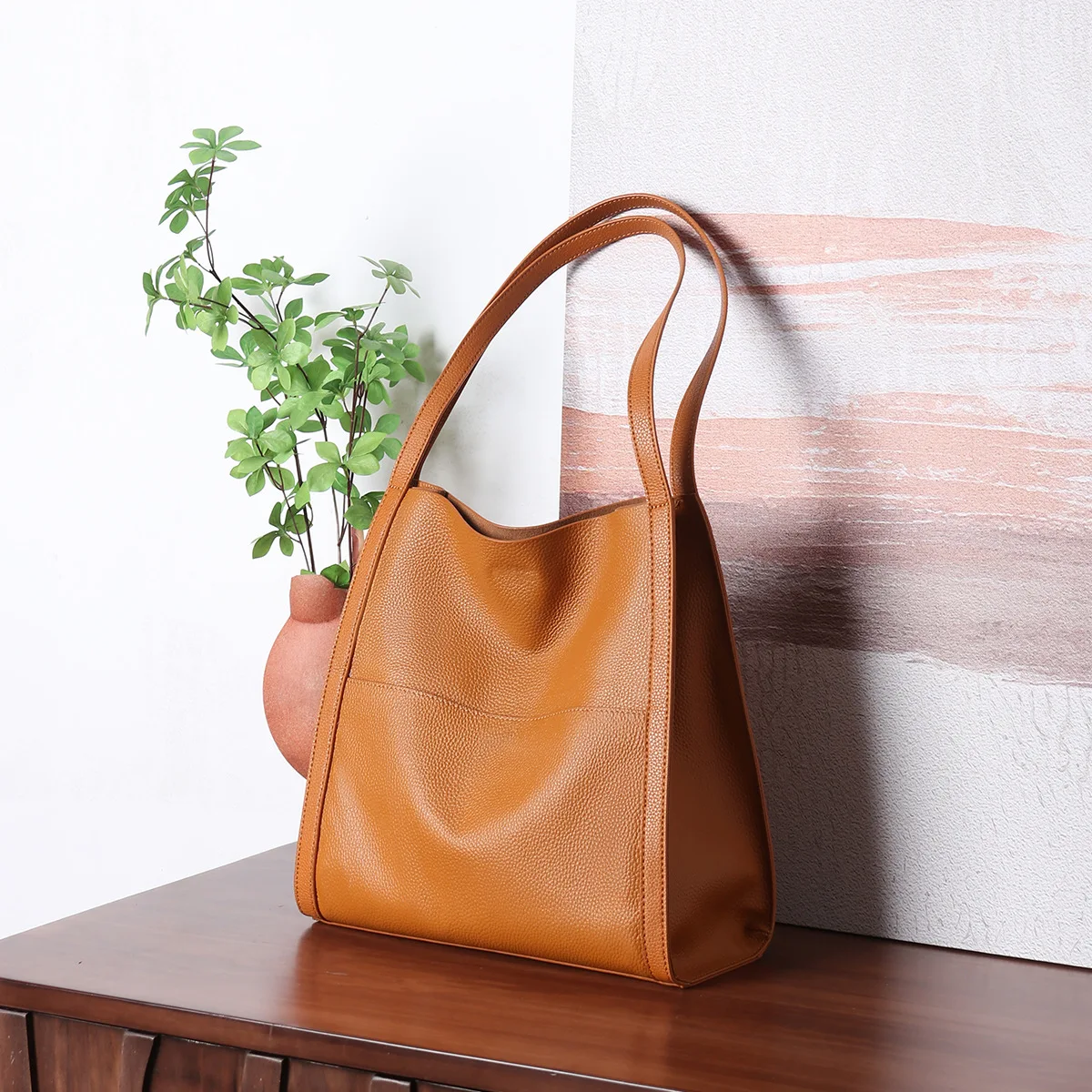 

Commuter Tote Bag Women's Soft Cowhide Leather Large-capacity Bucket Bag Female Solid Color Premium Casual Shoulder Handbag