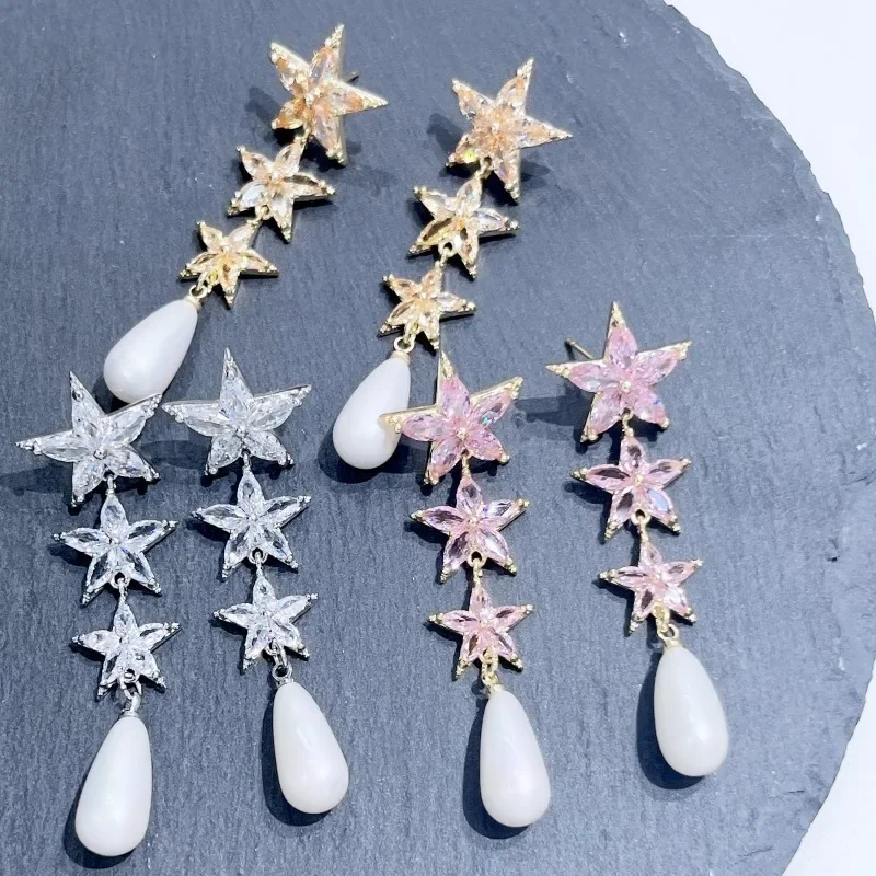 

New Exquisite Zircon Star Shine Crowd Full Diamond Sparkling Star Temperament Versatile Ear Studs Female Ornament