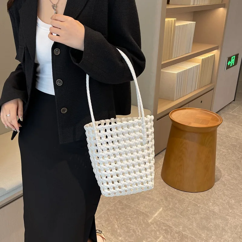 Borsa da donna in tessuto bianco in PVC borsa a mano causale 2024 borsa da spiaggia Hnadle in plastica di grande capacità di nuova moda