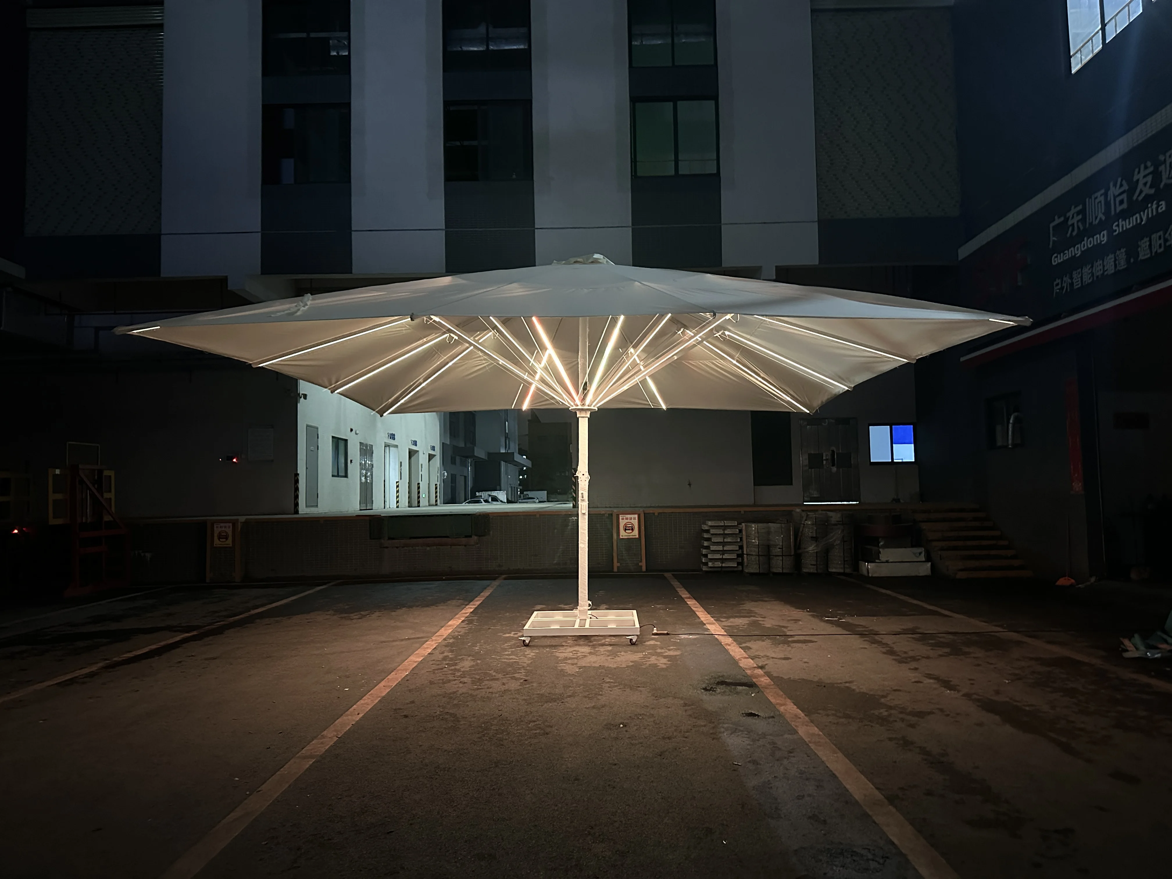 ร่มกันแดด LED สำหรับเฟอร์นิเจอ - Outdoor Furniture Supplier บทวิจารณ์และราคา