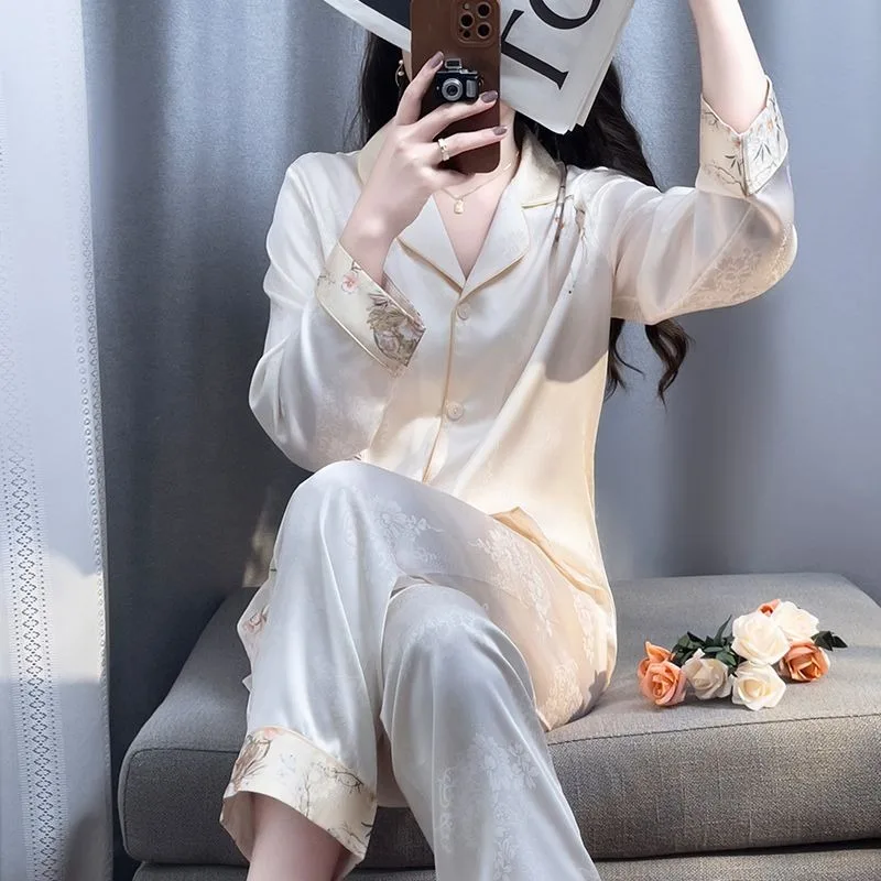 New Long-sleeved High-end Original Home Comfort Smooth and Soft Sleepwear Sets Fashionable Hot Pajamas Ladies in Spring Autumn