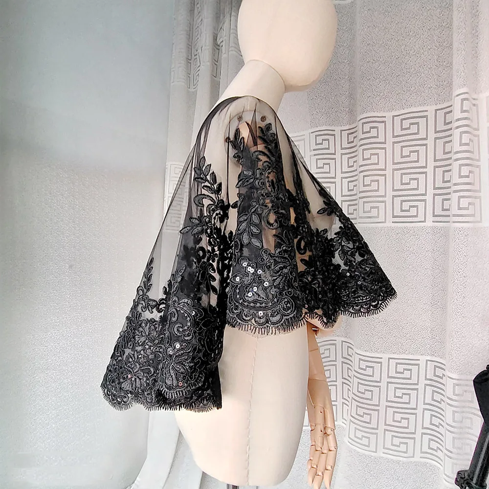 Women\'s Ivory Wedding Cape, Applique Lace Tulle, Elegant Vintage Bridal Cape, Formal Beach Shawl, High Low Evening Prom Wrap