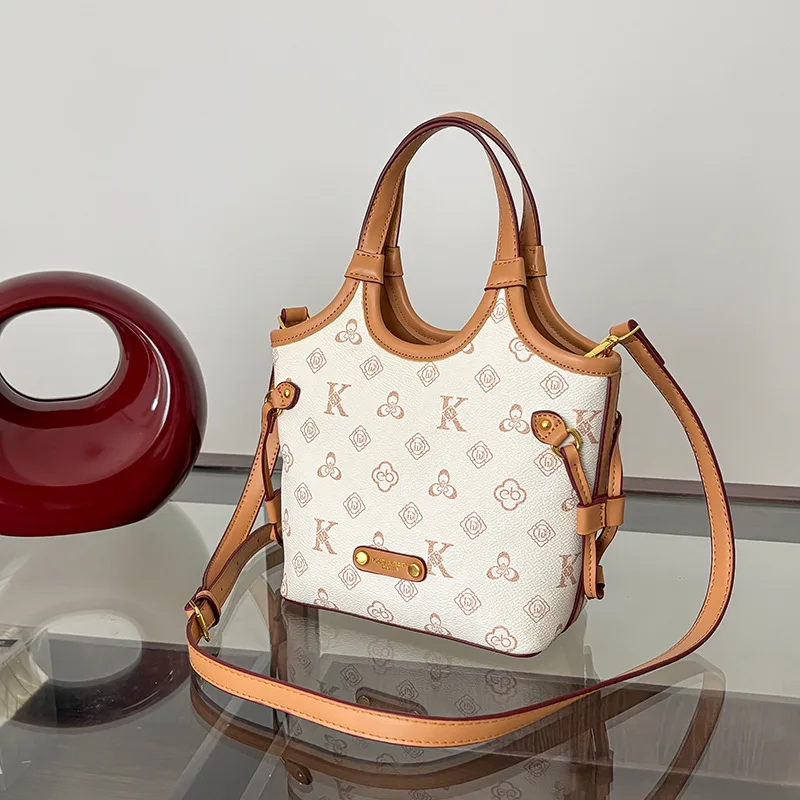 

Luxury 2025 Women's Tote Bag, Elegant Soft Faux Leather Shoulder Purse, Multi-Functional Casual Shopper for Work & Travel​