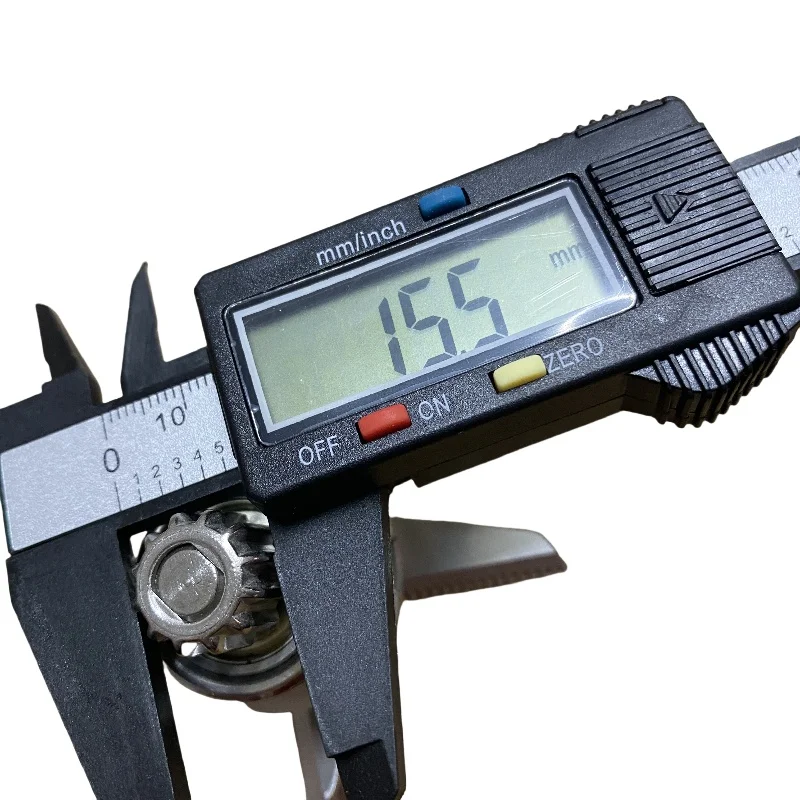 سكين خلاط عالي الجودة لقطع غيار اليابان سكين شفرة الخلاط التجارية أجزاء استبدال شفرات خلاط جرة 2L