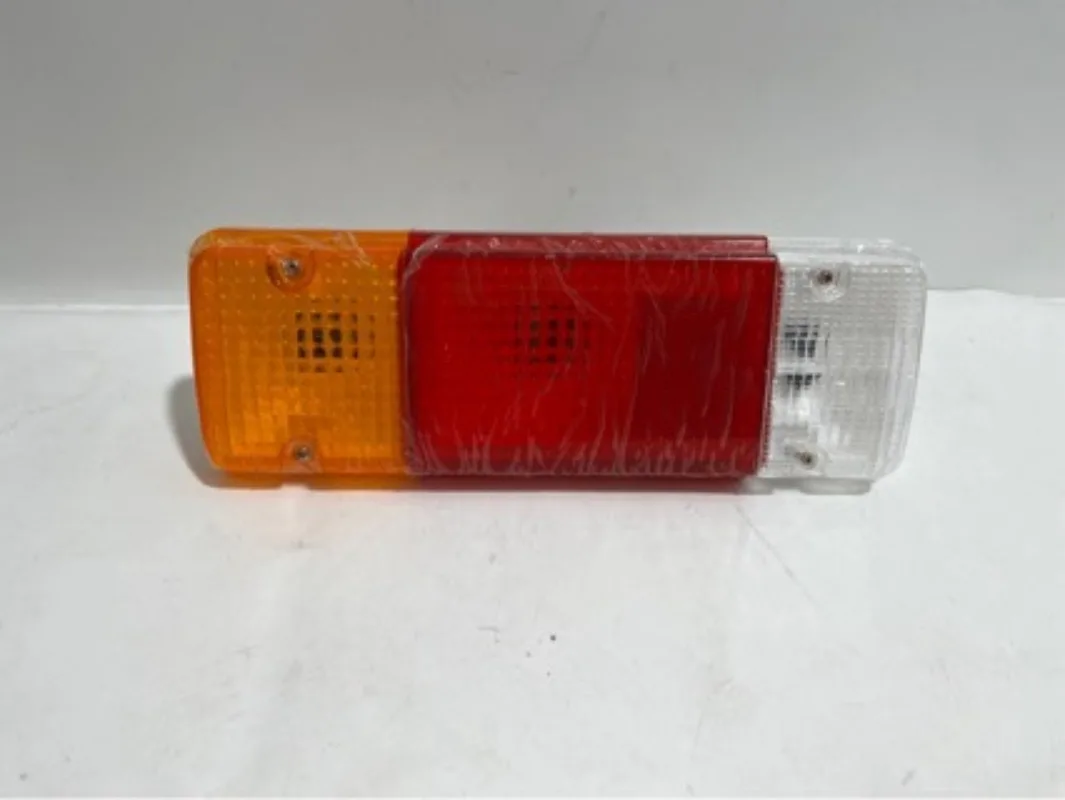 81550-69165 81560-69165 TAIL LAMP FJ 1985-02 For Cooluzer pickup, tail light