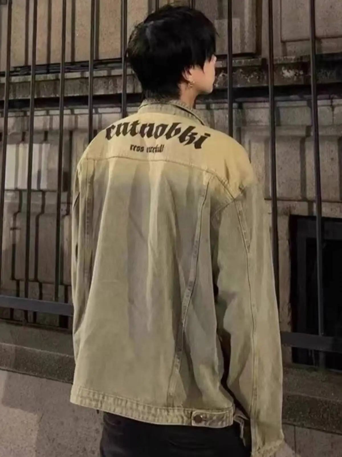 Autumn Men's Cargo Denim Jacket Shirts Vintage Washed Denim Jacket Trendy Streetwear English Print Edgy Cargo Outerwear