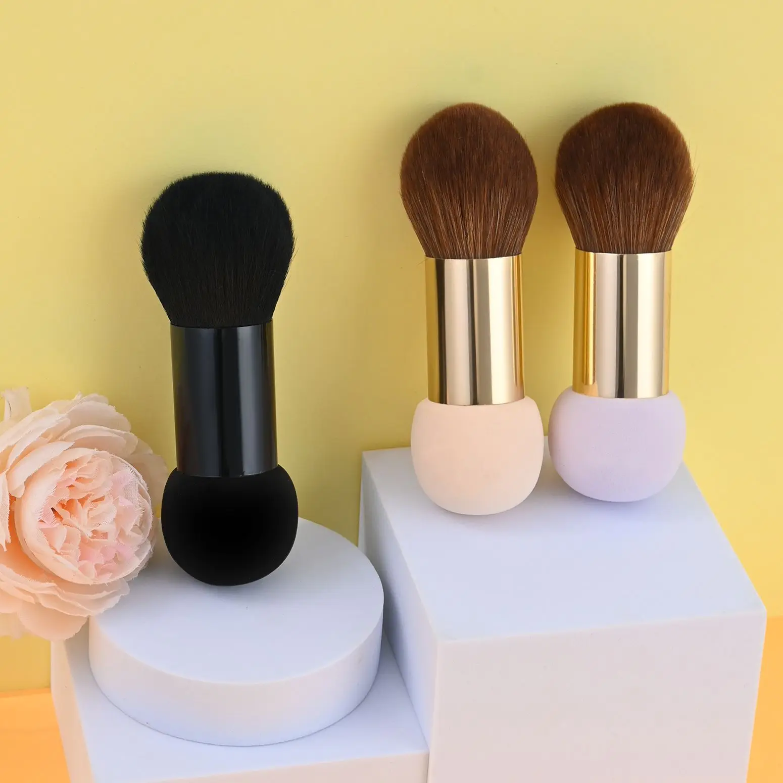 両端メイクブラシ 大型サイズ ドライウェット両用美容化粧品ツール ポータブル ルースパウダー ブラッシャーブラシ パウダーパフ