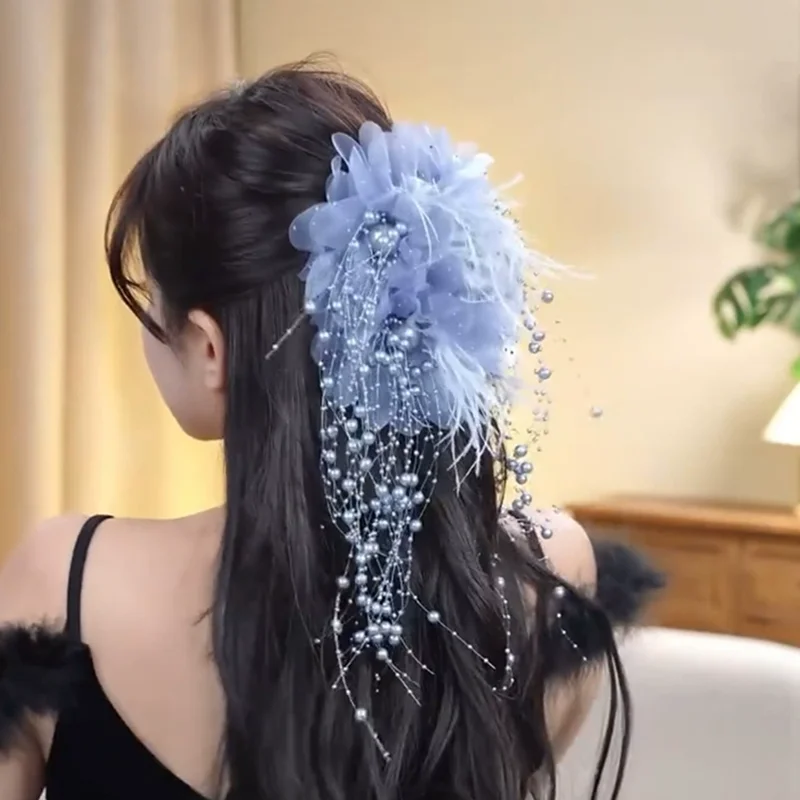 

Women Hair Accessories Luxury Fashion Autumn Winter New Headwear Female Feather Pearls Floral Hair Claw Party Hair Clip
