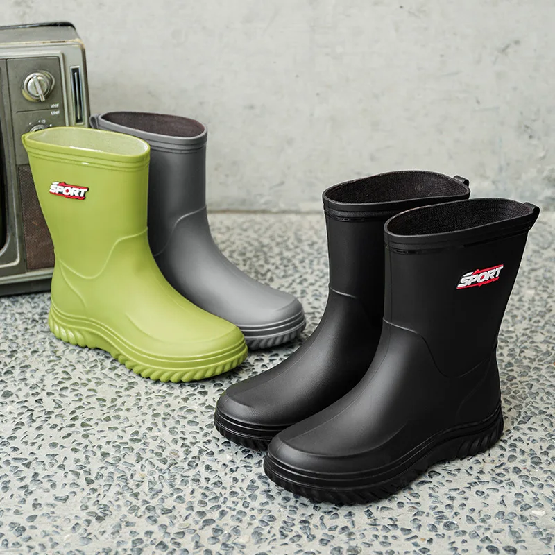 

2026 Men's Rain Boots Outdoor Anti-Slip Fishing Boots Autumn Winter Fleece Lined Work Safety Water Shoes PVC Upper Rubber Sole