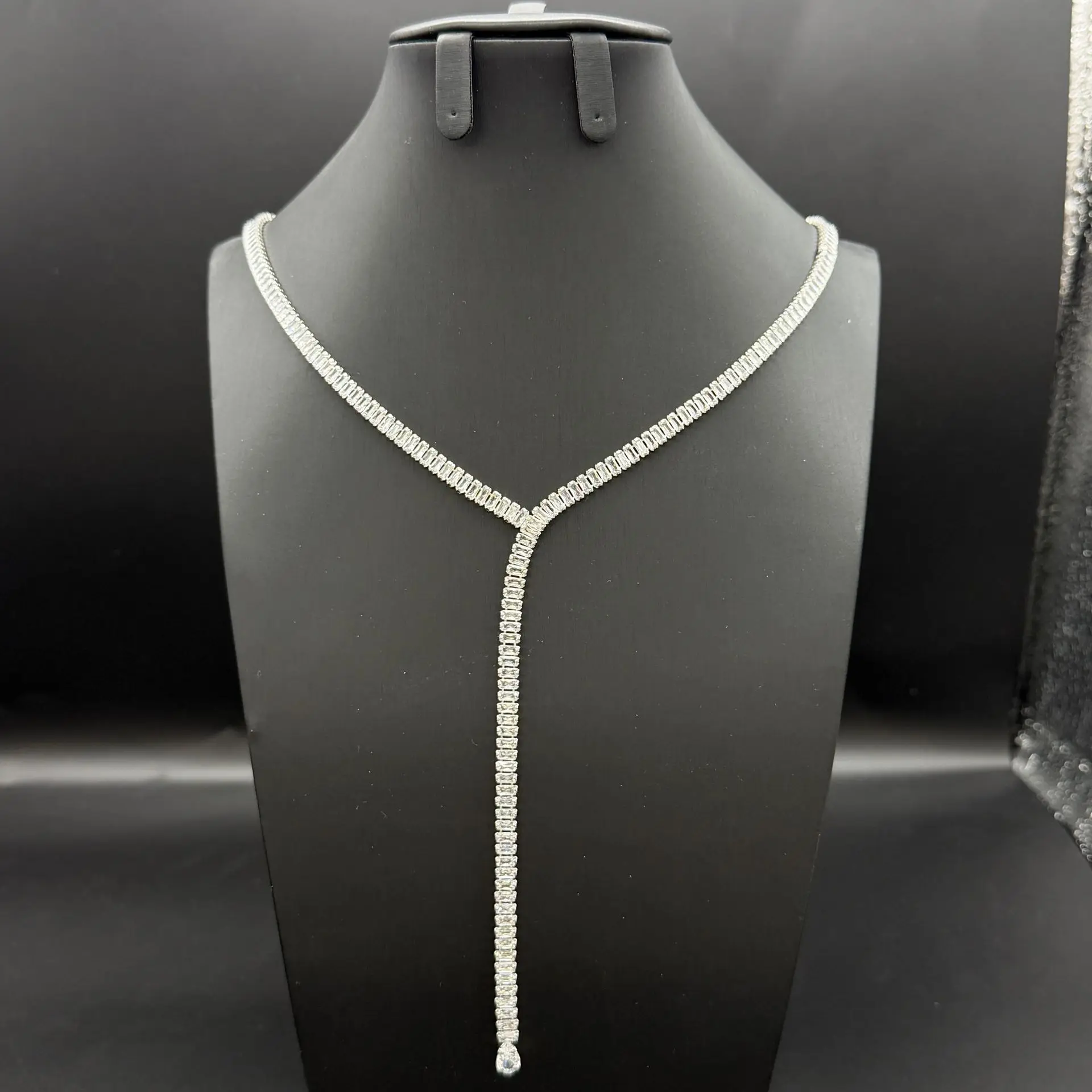 

Luxury Shiny Zircon Long Necklace Fashion Women Sweater Chain Elegant Party Jewelry Gift