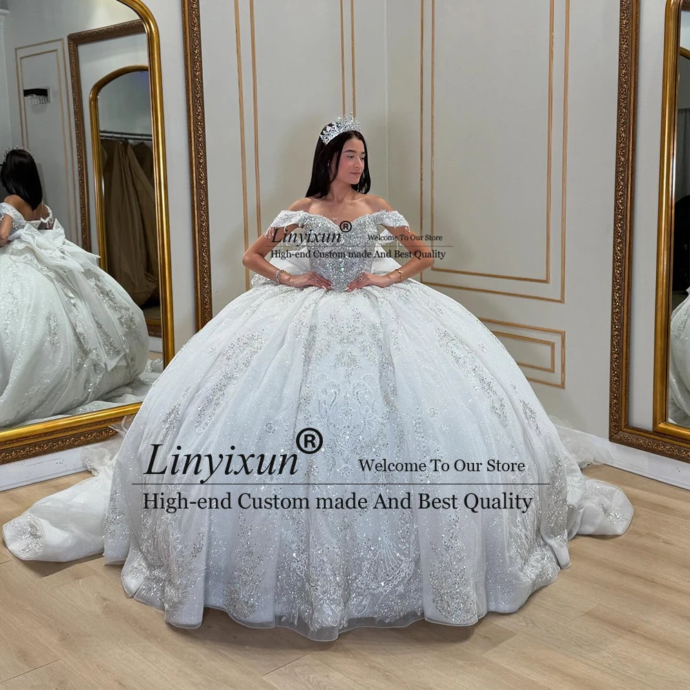 

Блестящие хрустальные платья Quinceanera, тюлевые бальные платья с открытыми плечами для Sweet 16, вечеринки по случаю дня рождения, платья largos fiesta по индивидуальному заказу