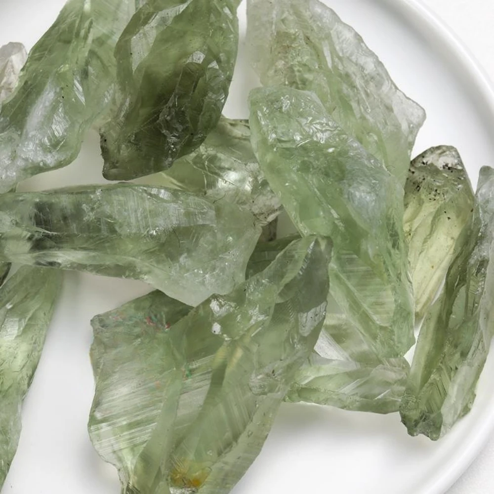 Natural Green Crystal for Home Decoration, Raw Ore Backbone, Single Crystal, Demagnetism, Make a Wish