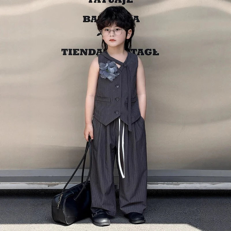 

Boys' Suit 2025 Summer New Arrival Gray Striped Vest with Long Pants, Minimalist Thin Fashion for Children.