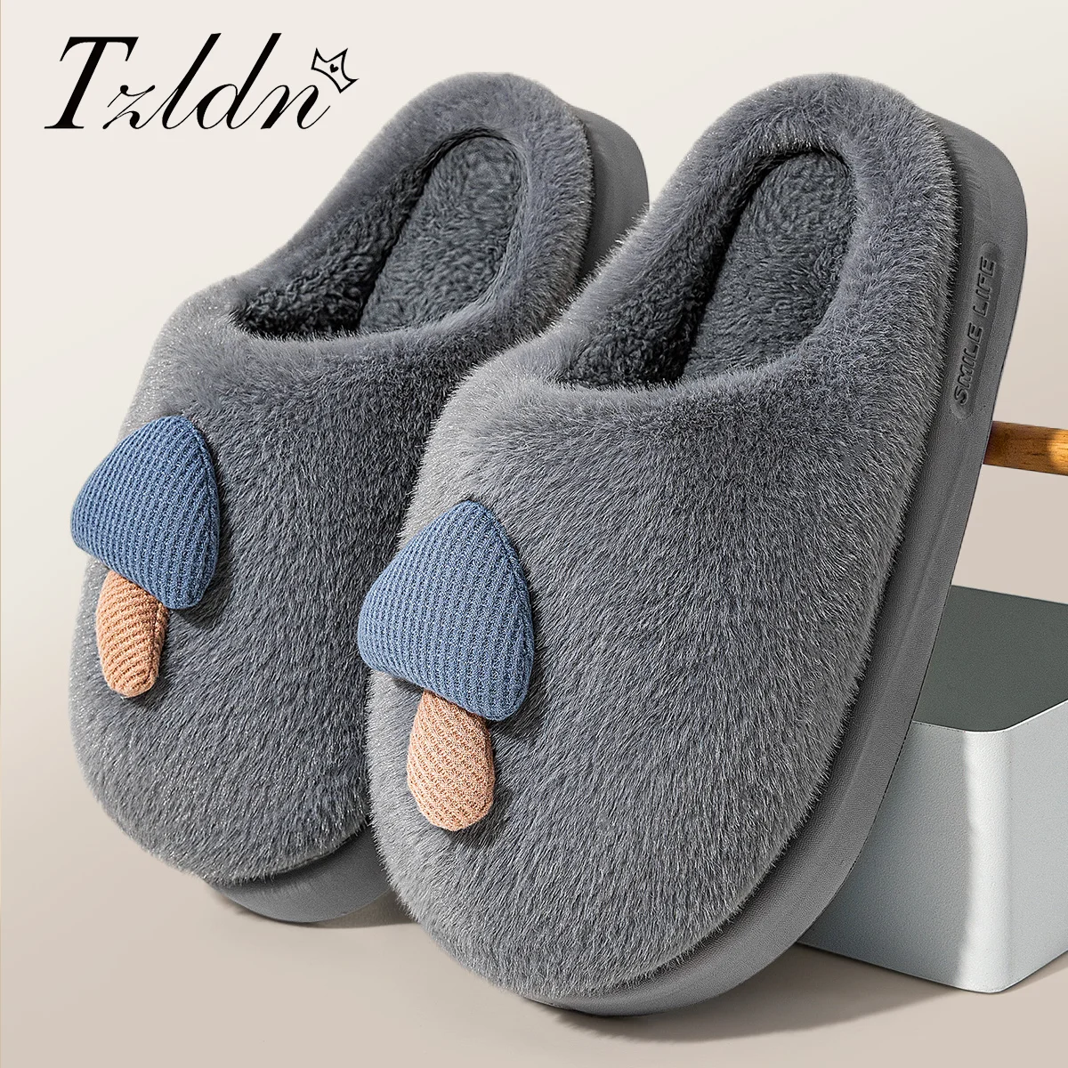 TZLDN Women's Winter Warm Cartoon Slippers Closed Toe Non Slip Furry House Shoes Women Indoor Bedroom 4CM EVA Sole Plush Slipper